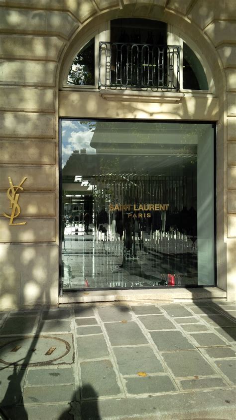 yves saint laurent vie|yves Saint Laurent boutique.